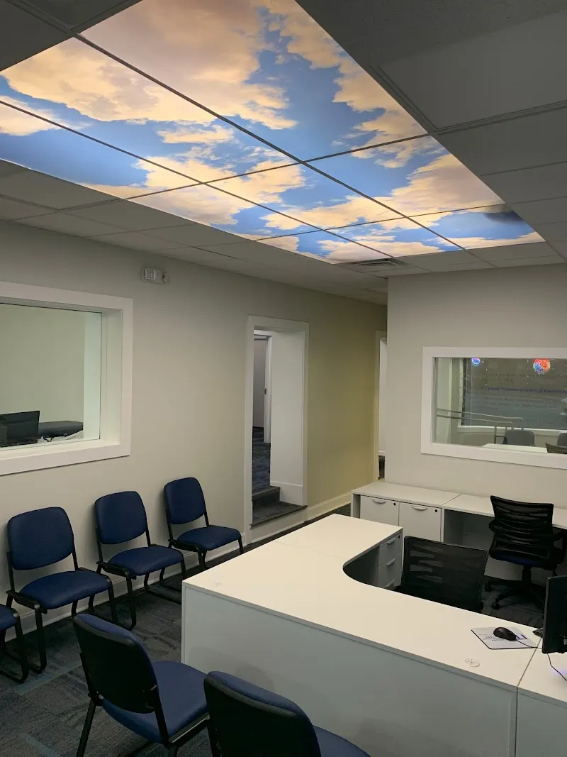 Injury Treatment Centers of Kansas City - Photo 5