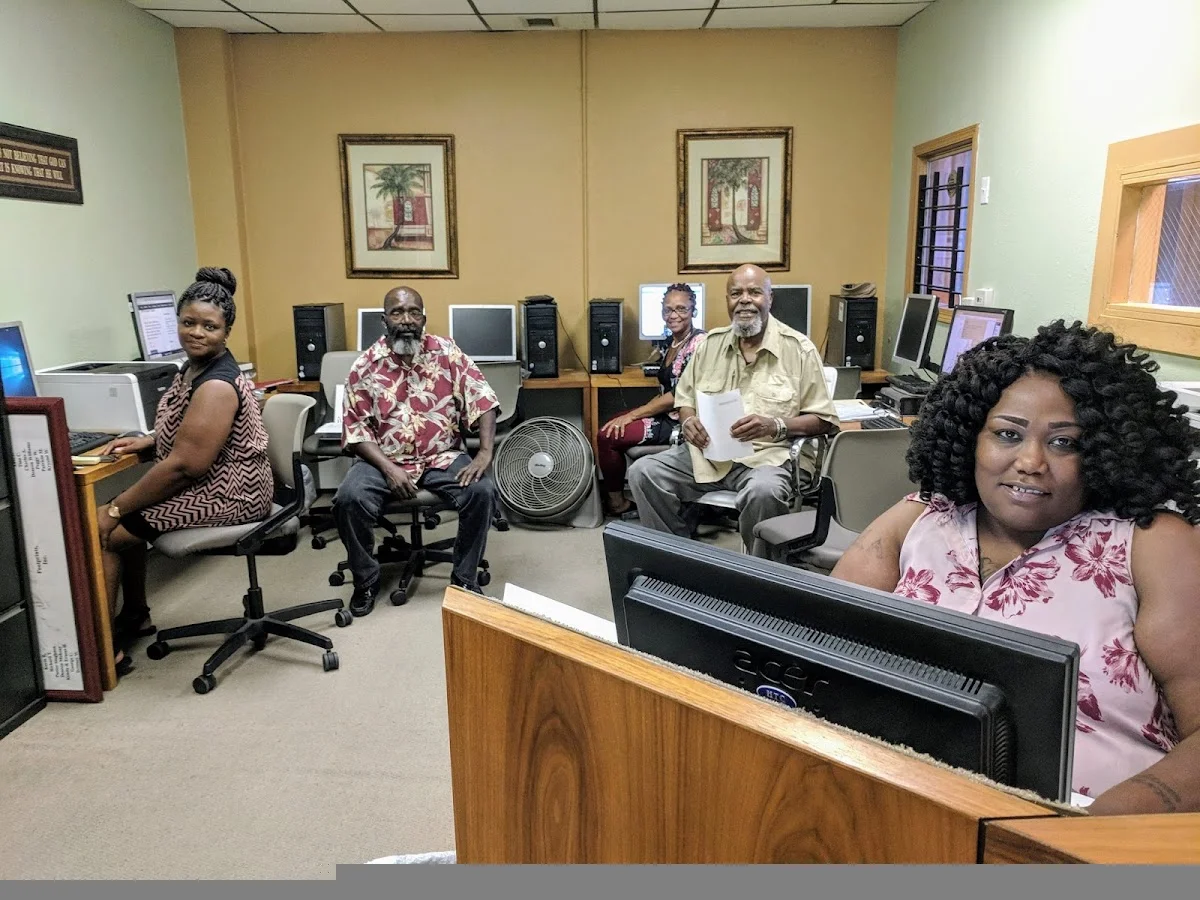 Footprints: Wayne D. White Recovery Community Center - Photo 4