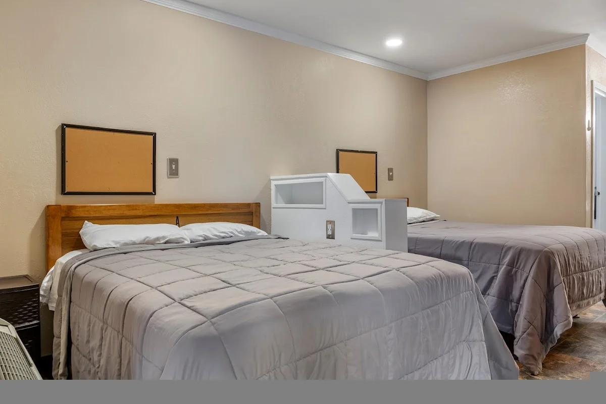 Valley Hope of Atchison - Photo 5