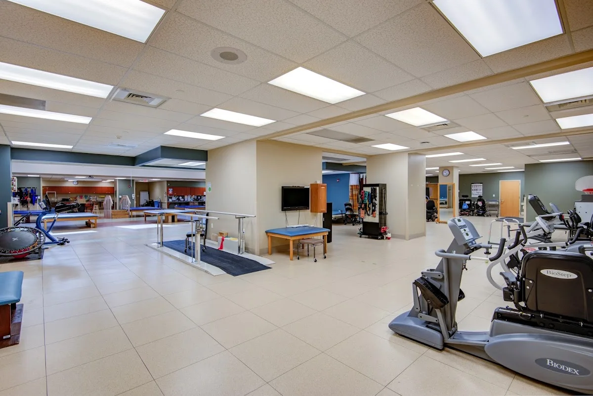 MidAmerica Rehabilitation Hospital - Photo 3