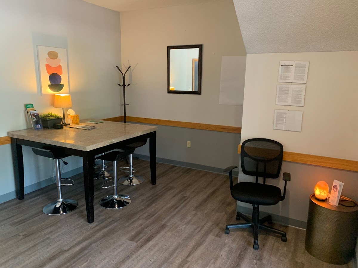 Mirror - Lawrence Outpatient & Work for Success Center - Photo 5