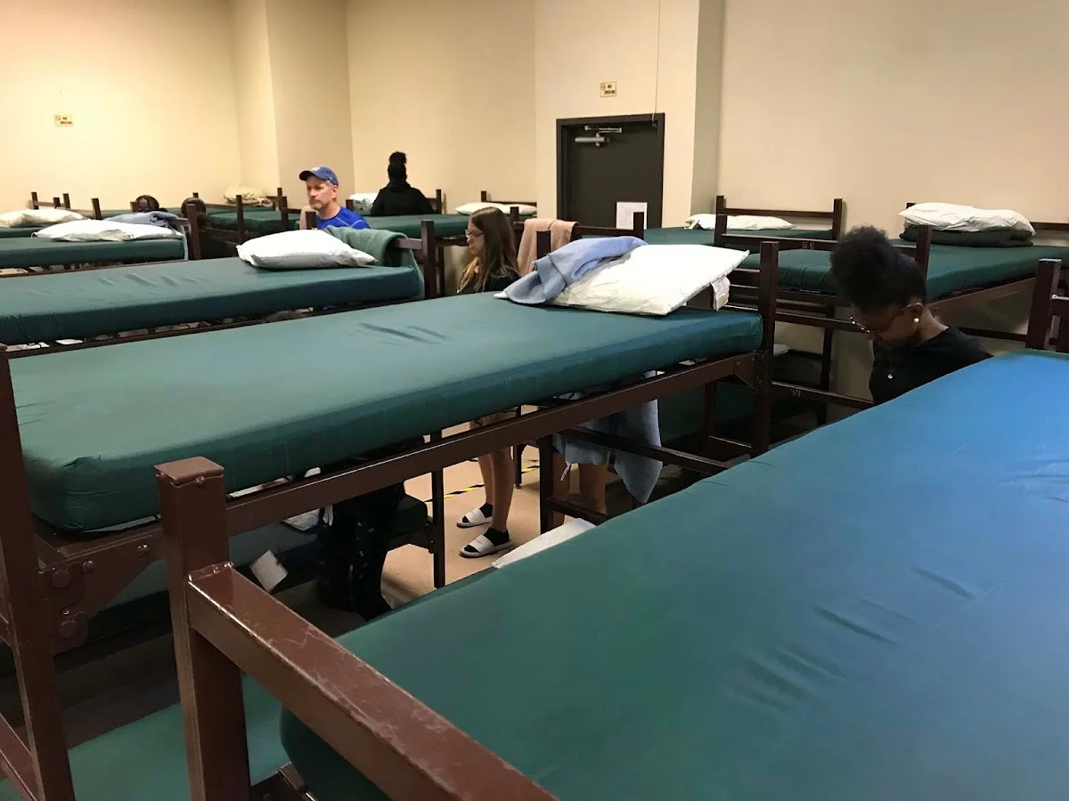 Shelter KC - Photo 2