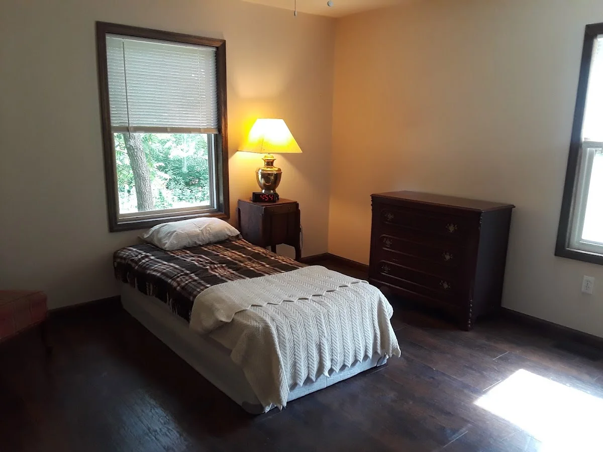 Red Door Refuge - interior photo