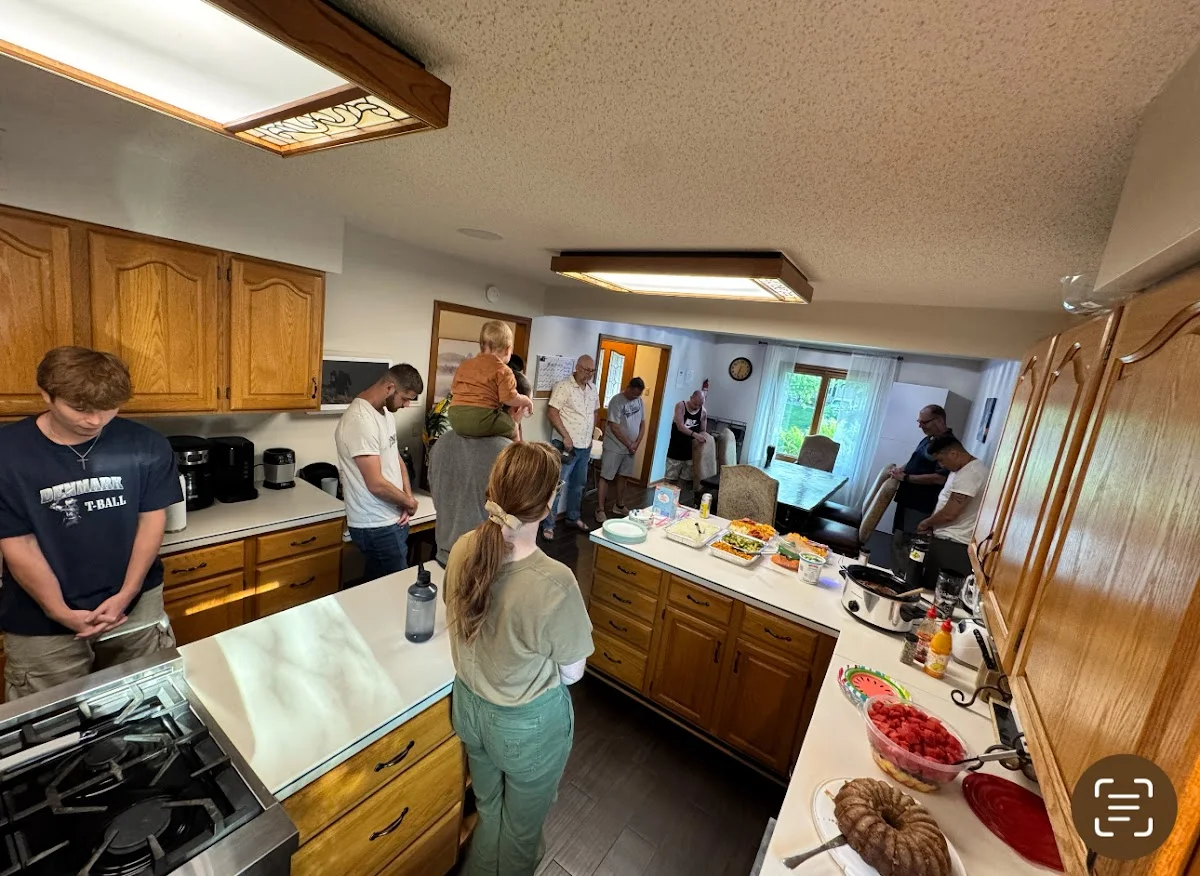 Hope is Alive - Photo 3