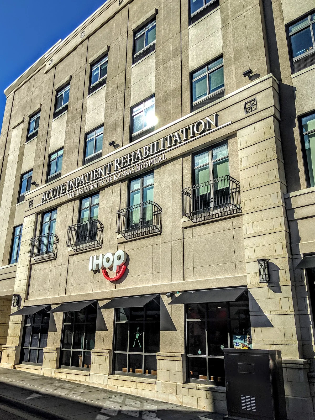 The University of Kansas Health System Acute Inpatient Rehabilitation - Photo 4