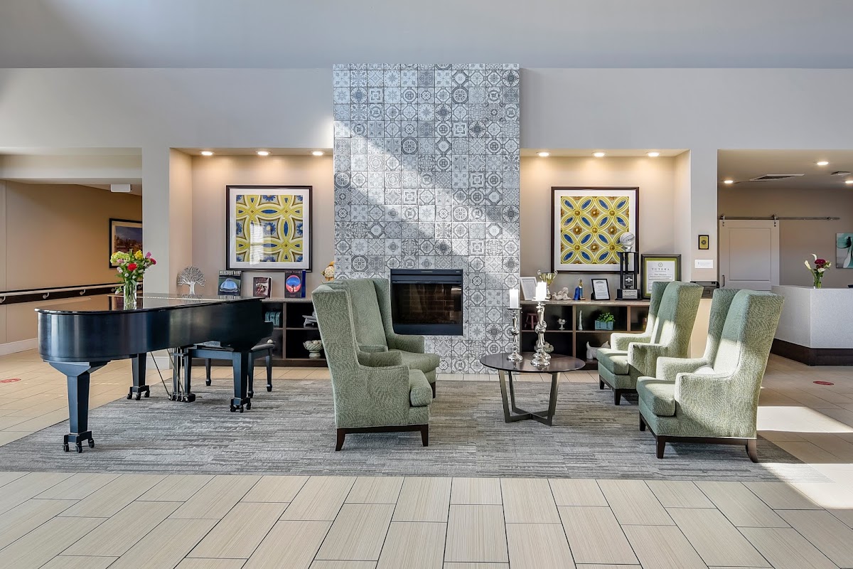Tiffany Springs Rehabilitation & Health Care Center - Photo 4