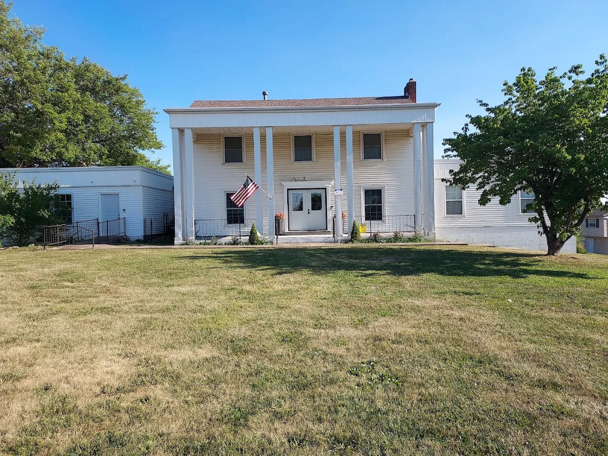 Ozark Recovery Housing - Photo 2